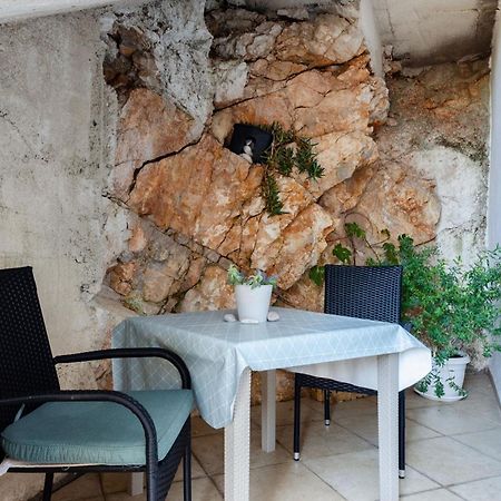 Apartmani Juraj Zavalatica Kamer foto